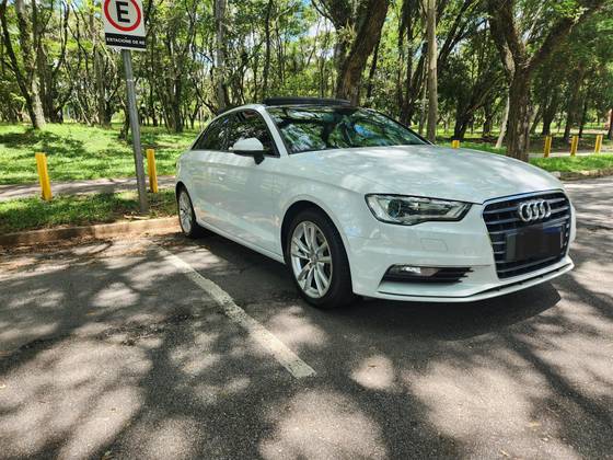 AUDI A3 1.8 TFSI SEDAN AMBITION 16V 180CV GASOLINA 4P AUTOMÁTICO